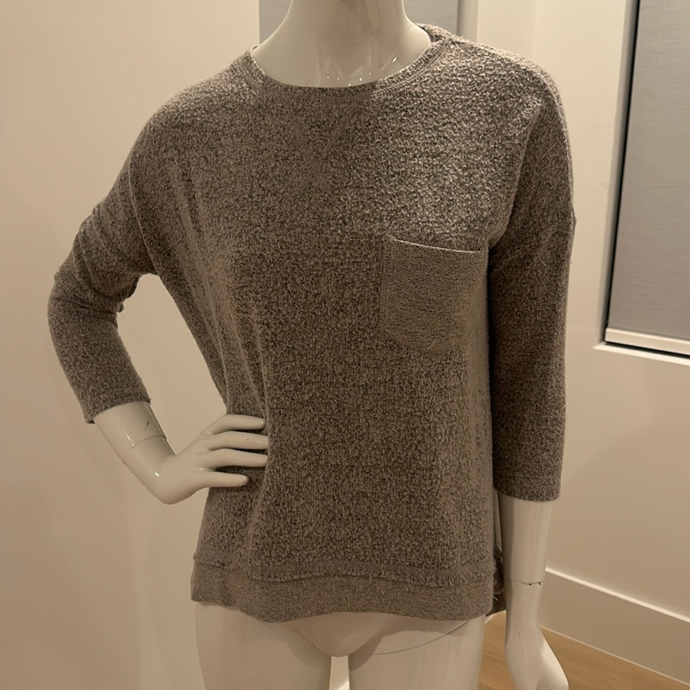 Super soft billabong essentials crew thin fleece